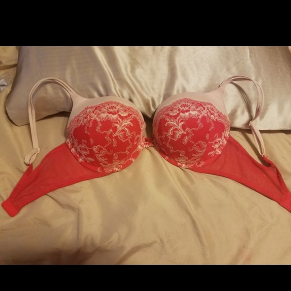 Victoria's Secret Other - Victoria secert bombshell bra 36c